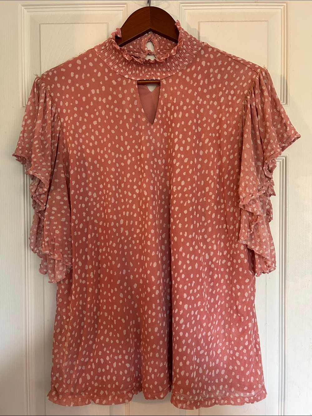 Ruffled Short Sleeve Keyhole Blouse - Dusty Rose